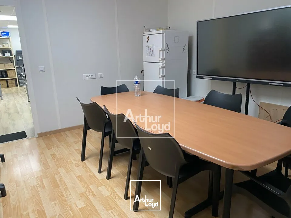 Locaux d'activité & Entrepôts - Vente - LIEUSAINT - 77127 - 325-325 - 7732320