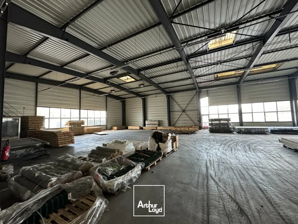 Bureaux - Vente - LIGNIÈRES-DE-TOURAINE - 37130 - 2200-8050 - 7732355