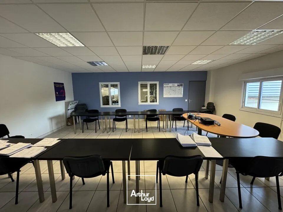 Bureaux - Vente - LIGNIÈRES-DE-TOURAINE - 37130 - 2200-8050 - 7732361