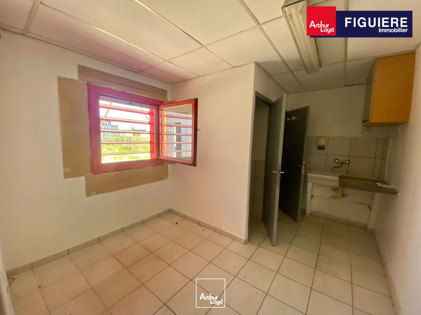 Locaux d'activité & Entrepôts - Location - LANCON PROVENCE - 13680 - 580-580 - 7732377