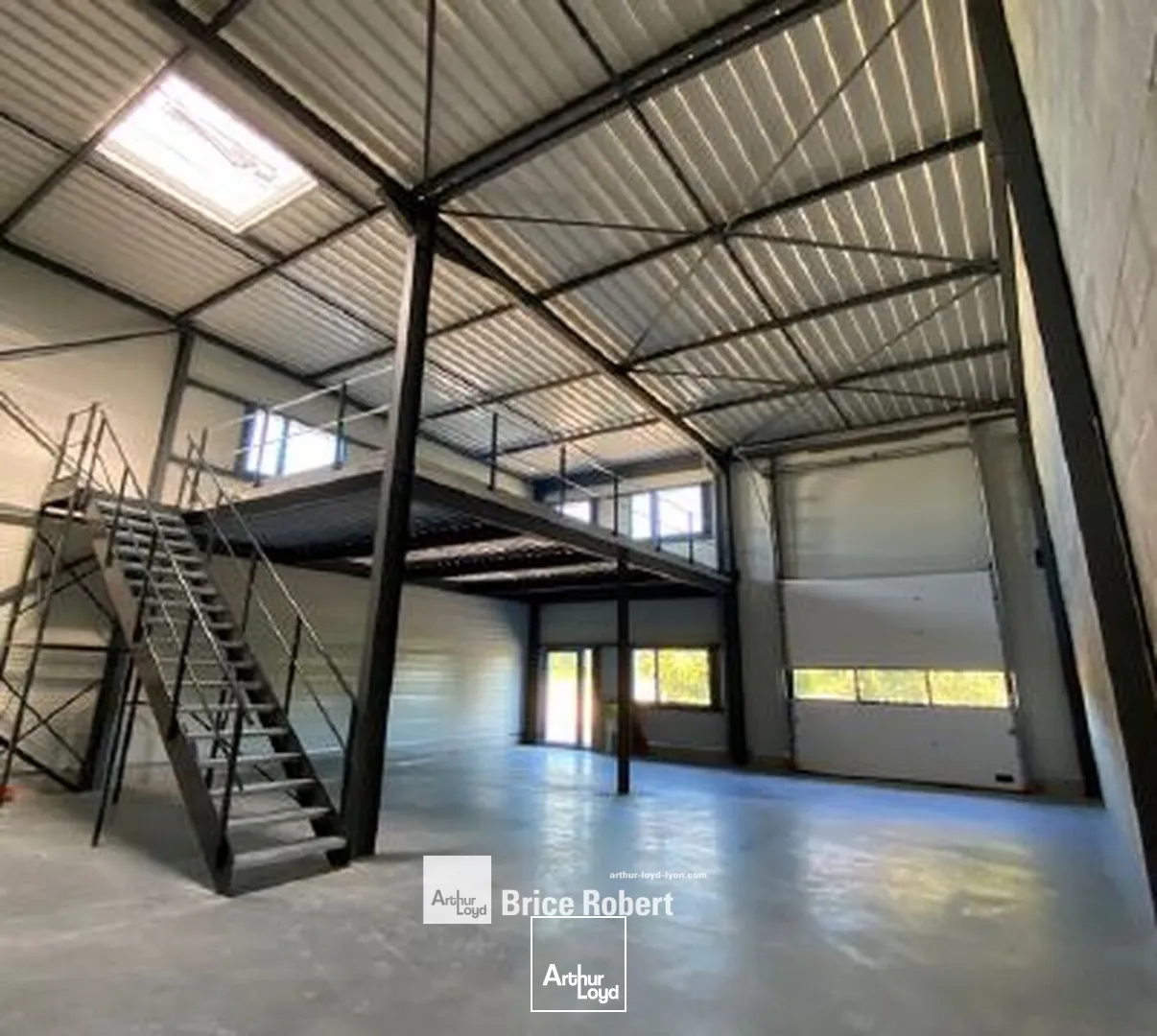 Locaux d'activité & Entrepôts - Vente - THURINS - 69510 - 157.06-157.06 - 7732858