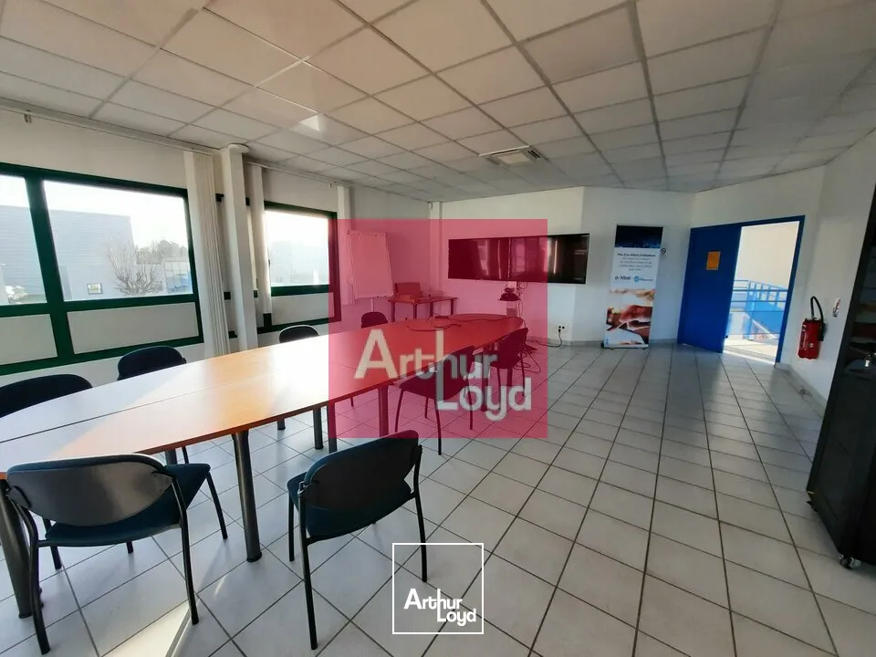 Locaux d'activité & Entrepôts - Location - CLERMONT-FERRAND - 63100 - 1166-1166 - 7733026