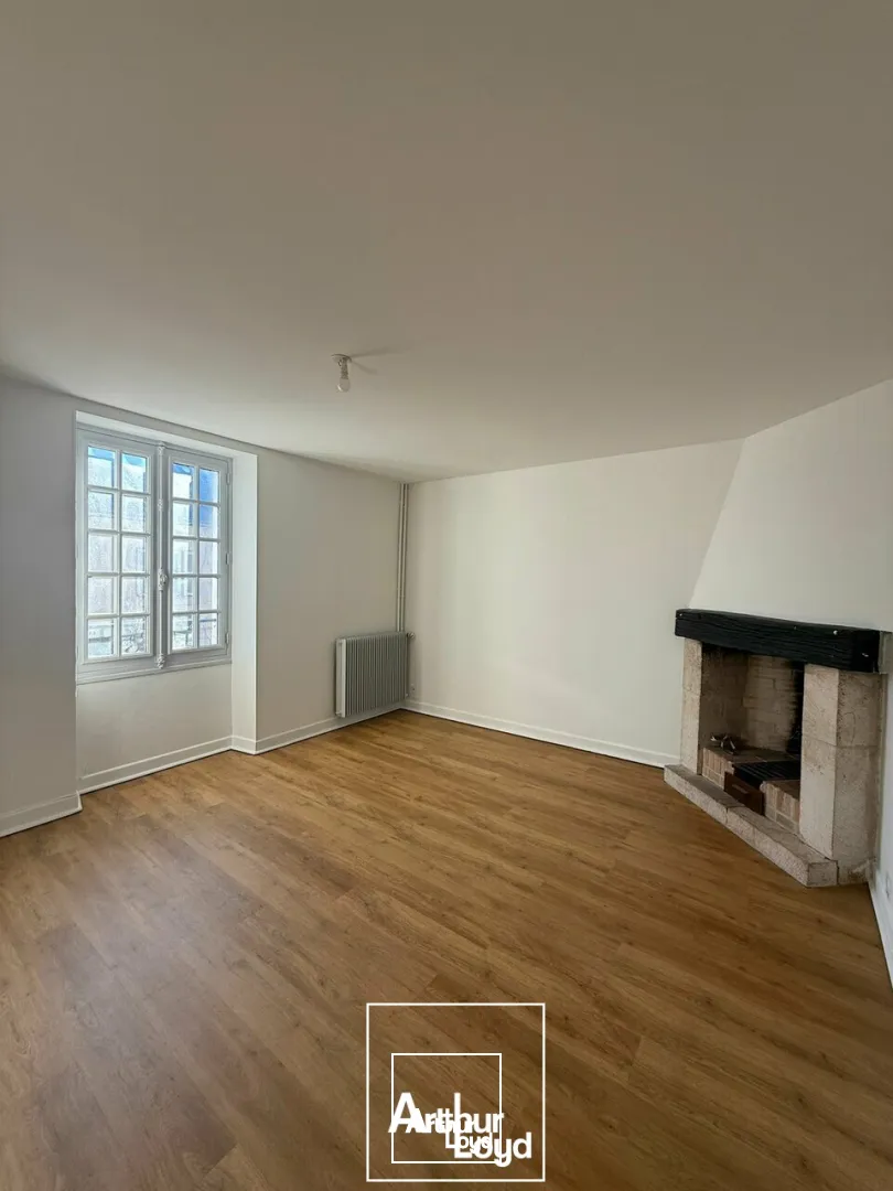 Locaux d'activité & Entrepôts - Vente - TERRASSON-LAVILLEDIEU - 24120 - 136-136 - 7733109