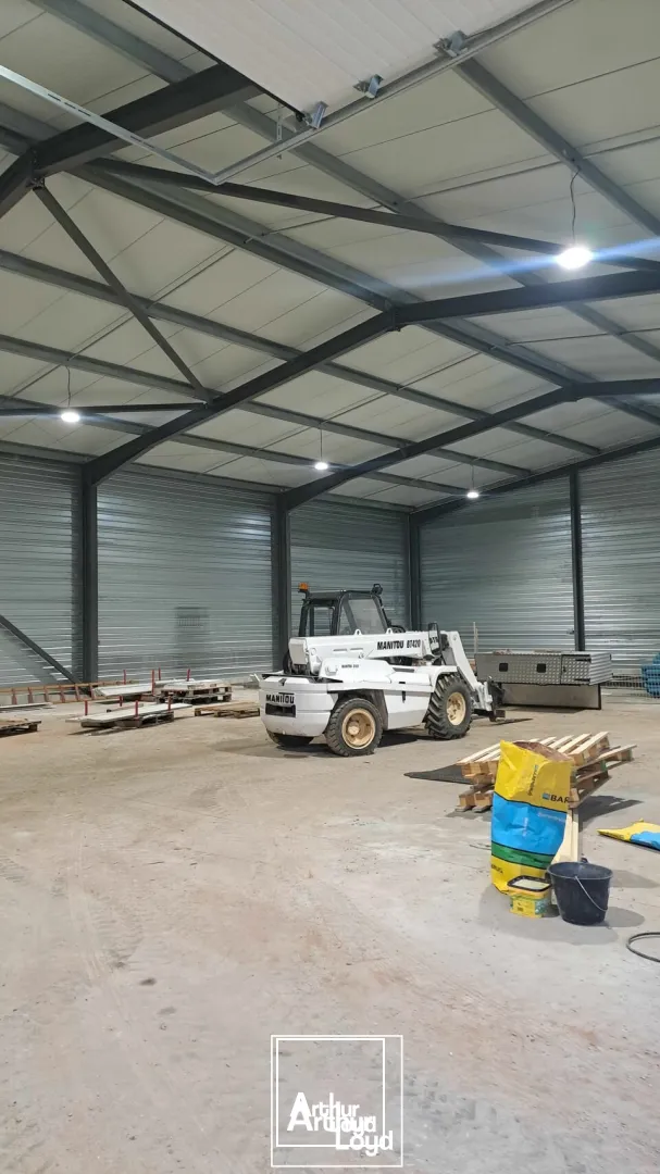 Locaux d'activité & Entrepôts - Location - MONTVALENT - 46600 - 550-550 - 7733156