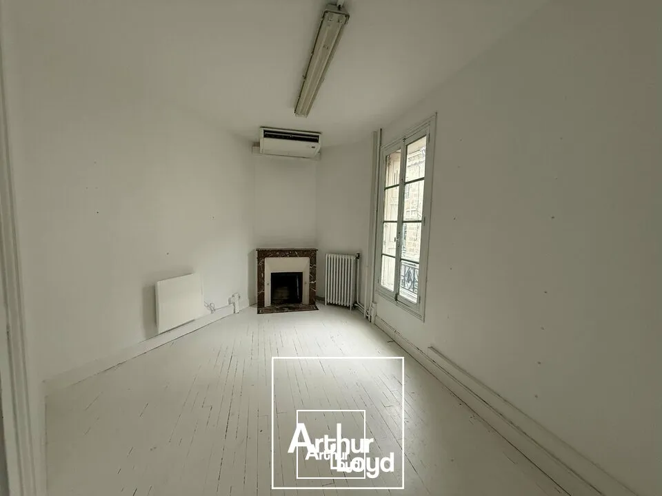 Locaux commerciaux - Location - BRIVE-LA-GAILLARDE - 19100 - 99-99 - 7733160