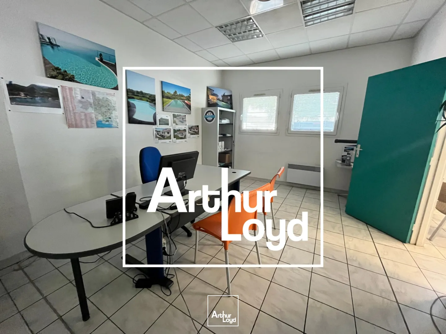 Locaux d'activité & Entrepôts - Vente - NIMES - 30900 - 260-260 - 7733351