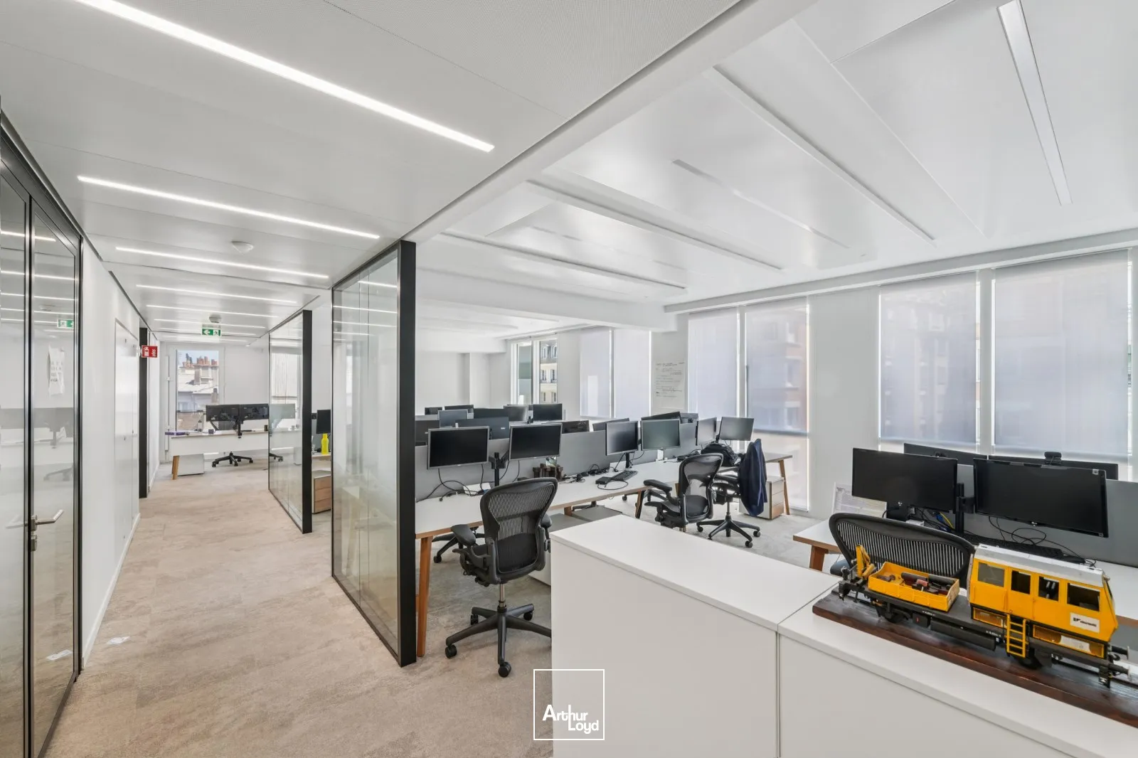 Bureaux - Location - NEUILLY SUR SEINE - 92200 - 317-1048 - 7733598