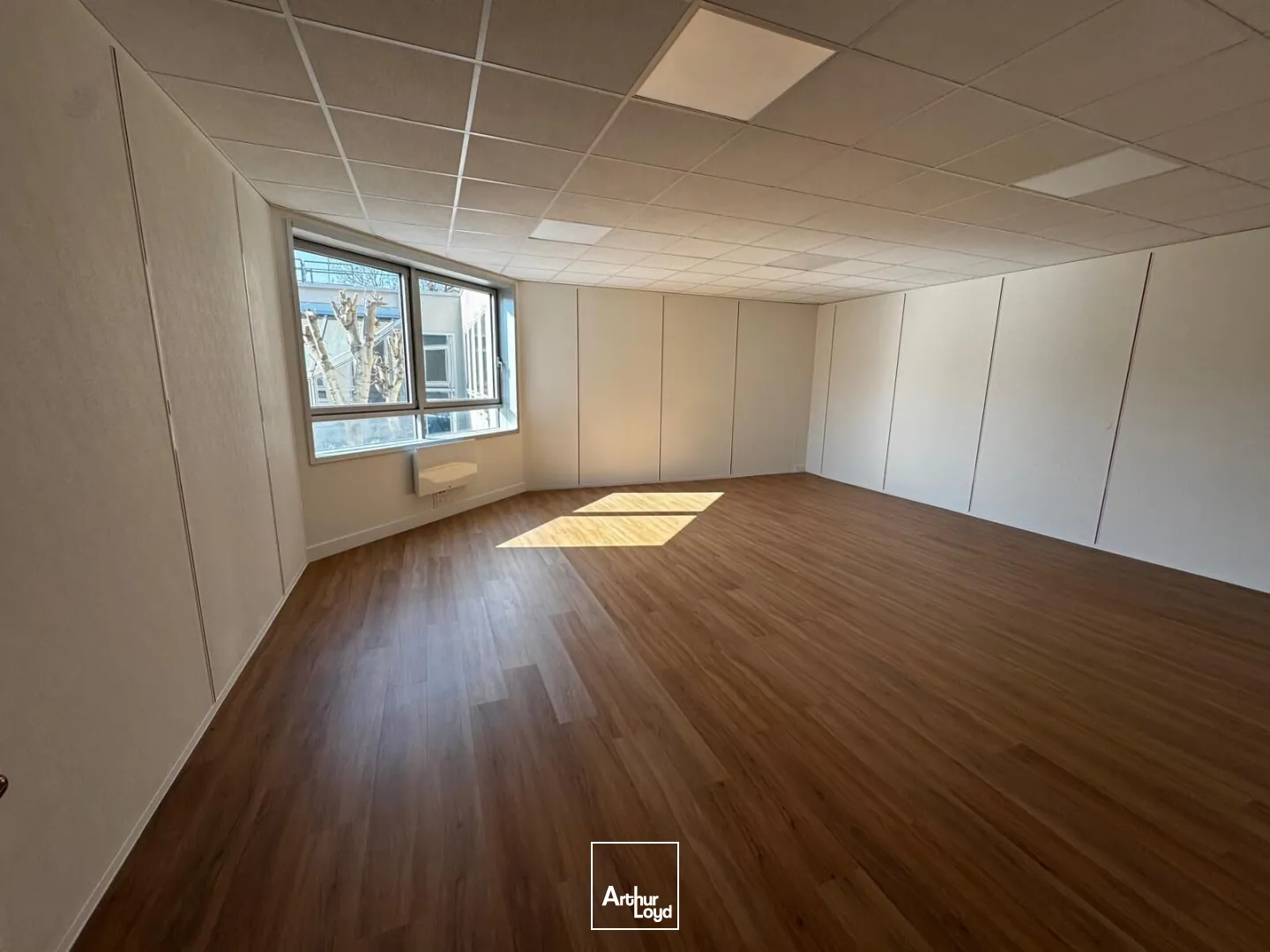 Bureaux - Vente - ERAGNY - 95610 - 206.6-206.6 - 7733626