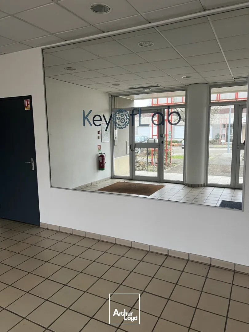 Locaux d'activité & Entrepôts - Location - TRAPPES - 78190 - 1183-1183 - 7733746