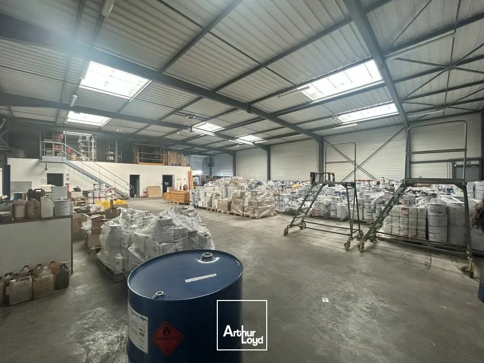 Locaux d'activité & Entrepôts - Vente - CHALON-SUR-SAÔNE - 71100 - 1384-1384 - 7734976