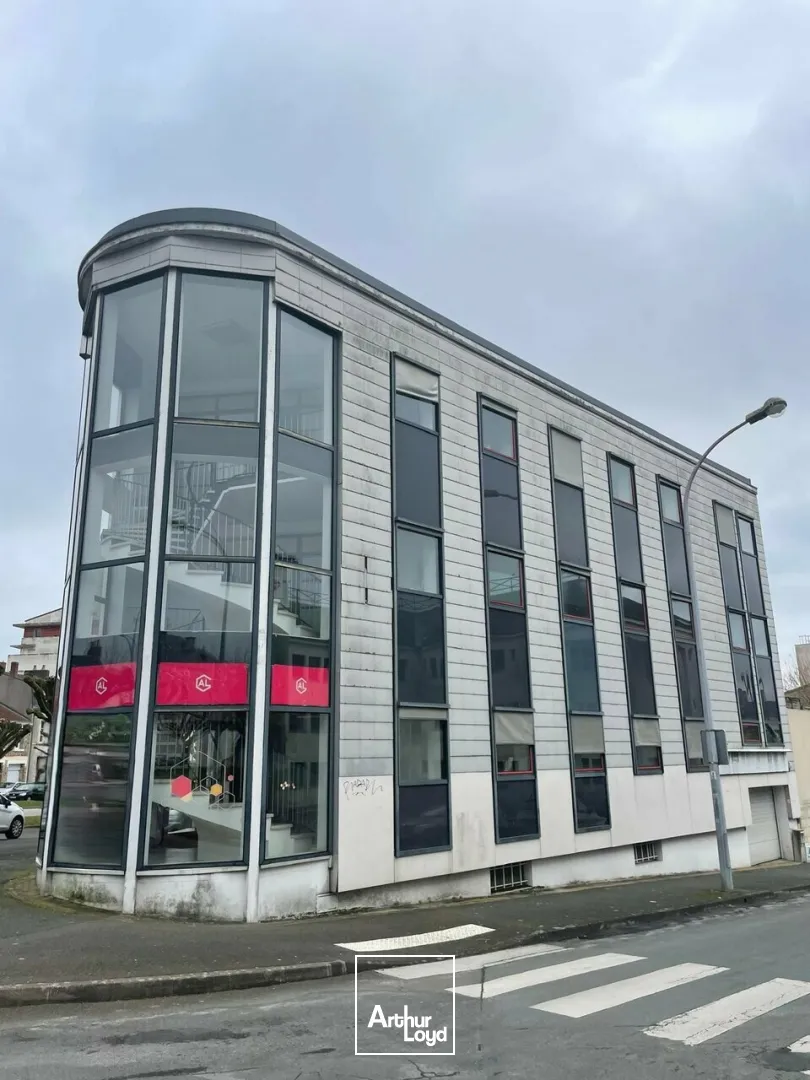 Bureaux - Vente - LA ROCHE-SUR-YON - 85000 - 523-523 - 7735001