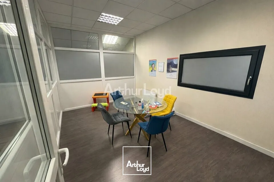 Bureaux - Location - CORMONTREUIL - 51350 - 120-120 - 7735027