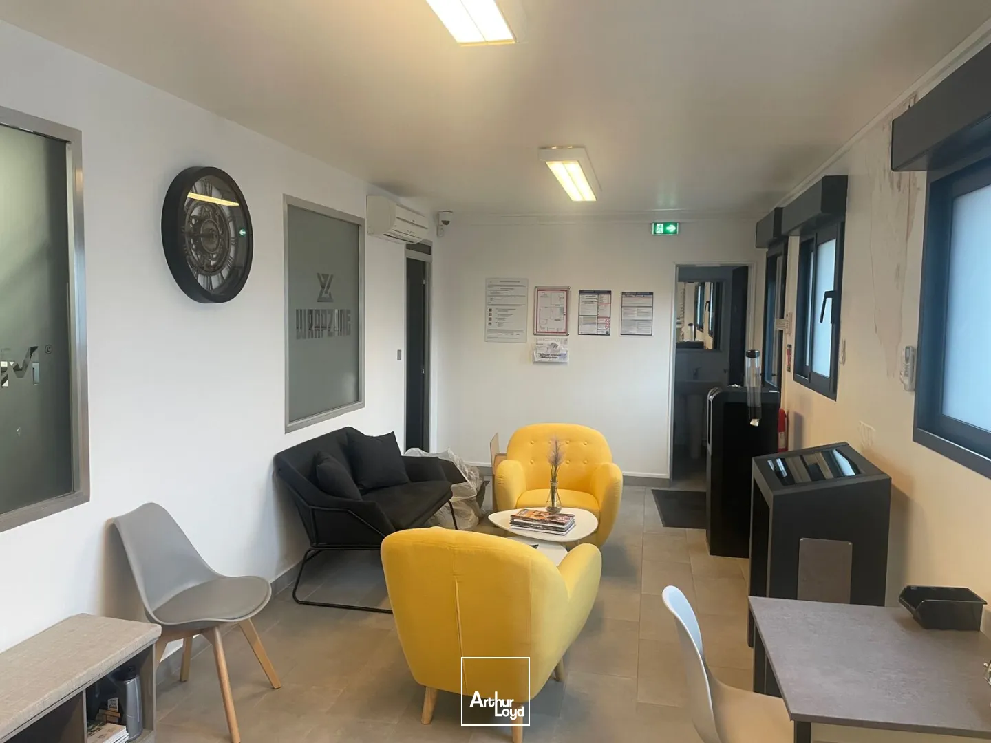 Locaux d'activité & Entrepôts - Vente - CAMBRONNE LES RIBECOURT - 60170 - 1131-1131 - 7735060