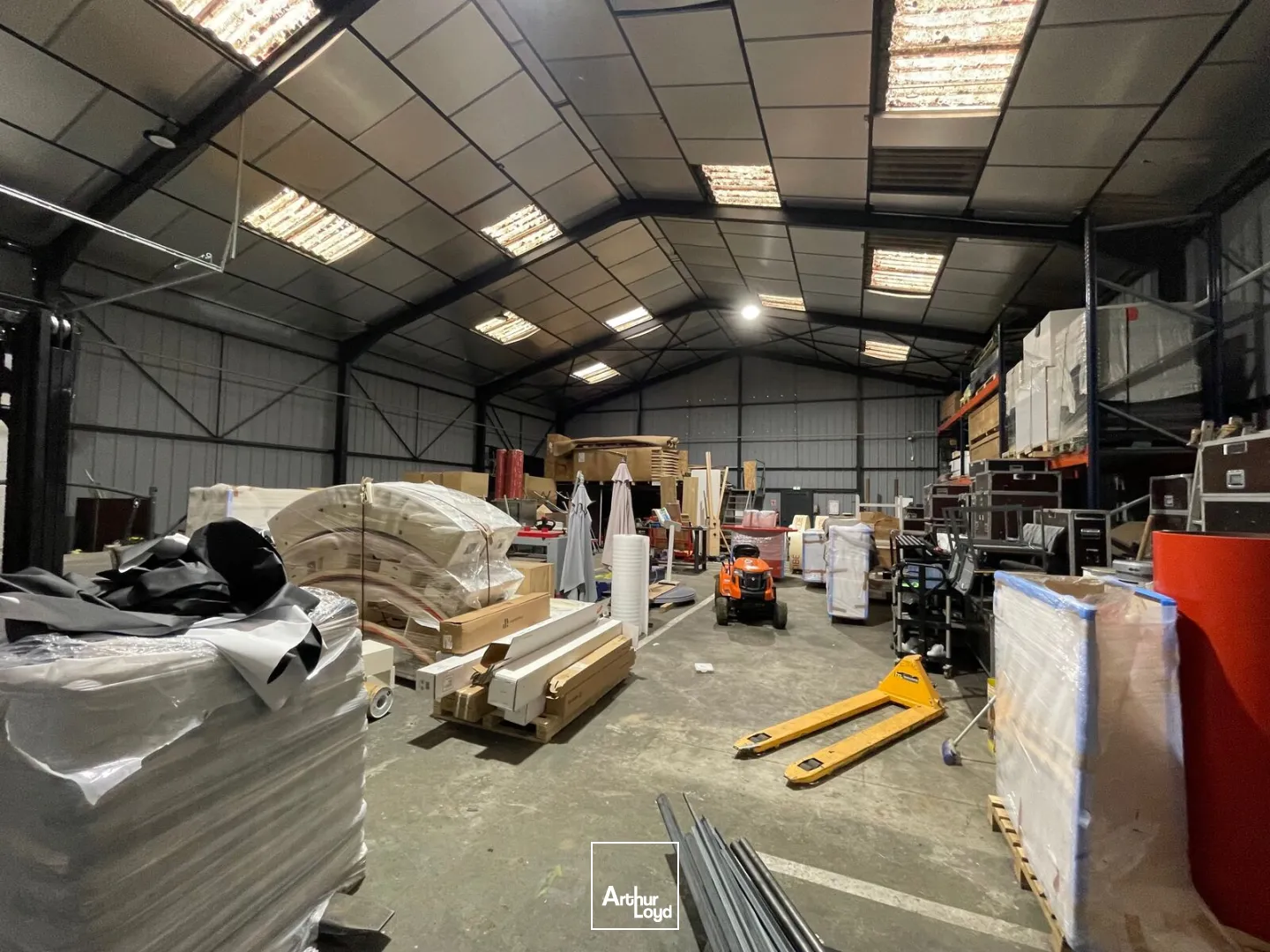 Locaux d'activité & Entrepôts - Vente - CAMBRONNE LES RIBECOURT - 60170 - 1131-1131 - 7735063