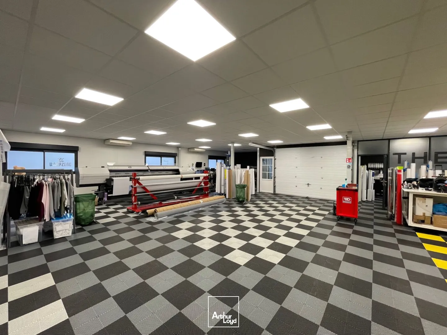 Locaux d'activité & Entrepôts - Vente - CAMBRONNE LES RIBECOURT - 60170 - 1131-1131 - 7735059