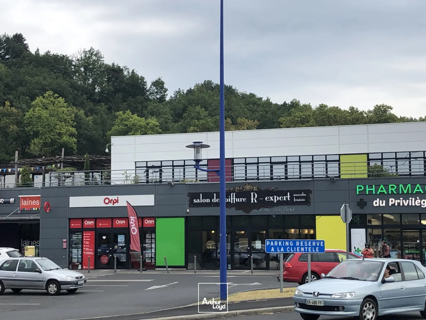 Locaux commerciaux - Location - PERIGUEUX - 24000 - 298.6-298.6 - 7735154