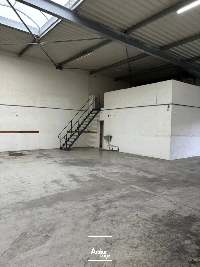 Locaux d'activité & Entrepôts - Location - SAINTE LUCE SUR LOIRE - 44980 - 365-749 - 7735289
