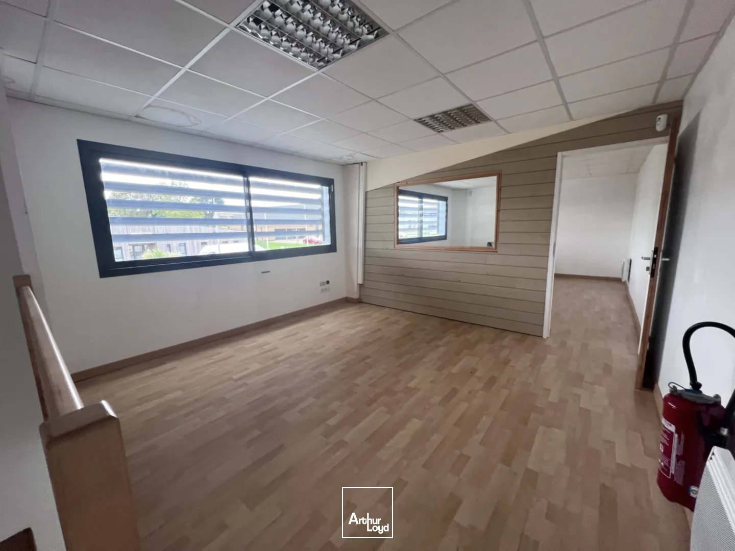 Locaux d'activité & Entrepôts - Location - MELLAC - 29300 - 243-243 - 7735444