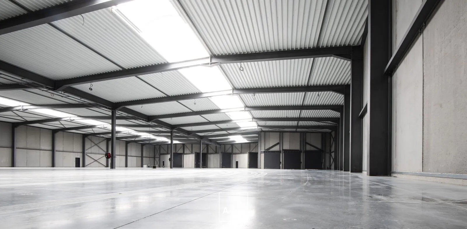 Locaux d'activité & Entrepôts - Location - LE MESNIL AMELOT - 77990 - 536-5547 - 7735498