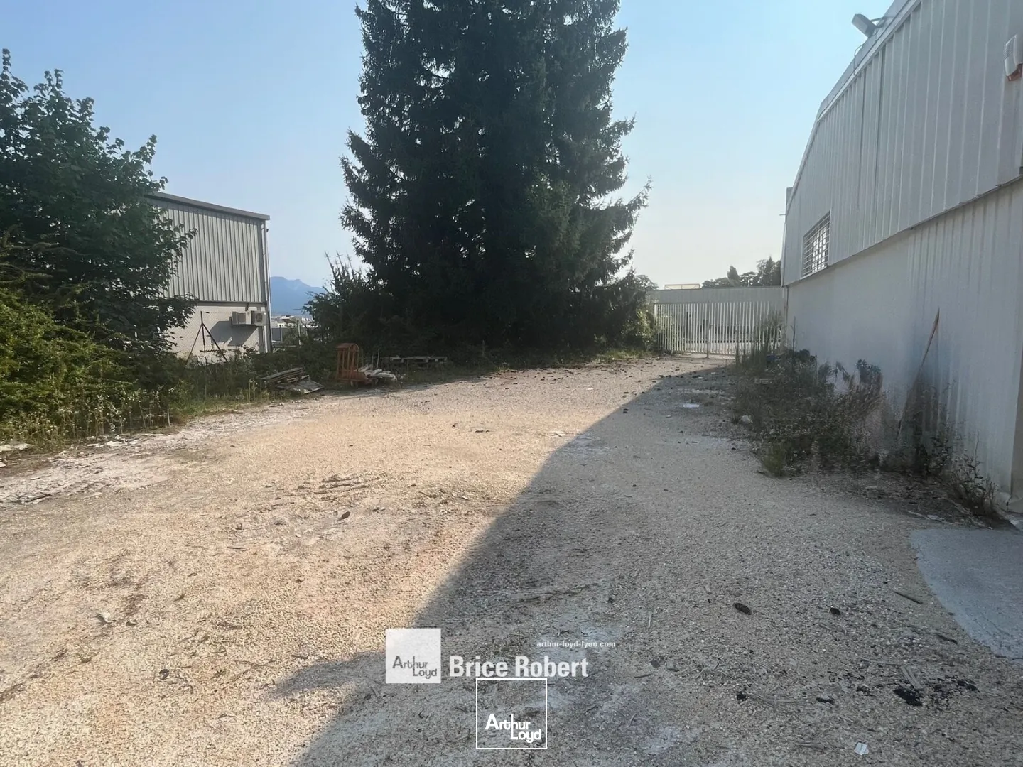 Locaux d'activité & Entrepôts - Location - VOIRON - 38500 - 414-414 - 7735591