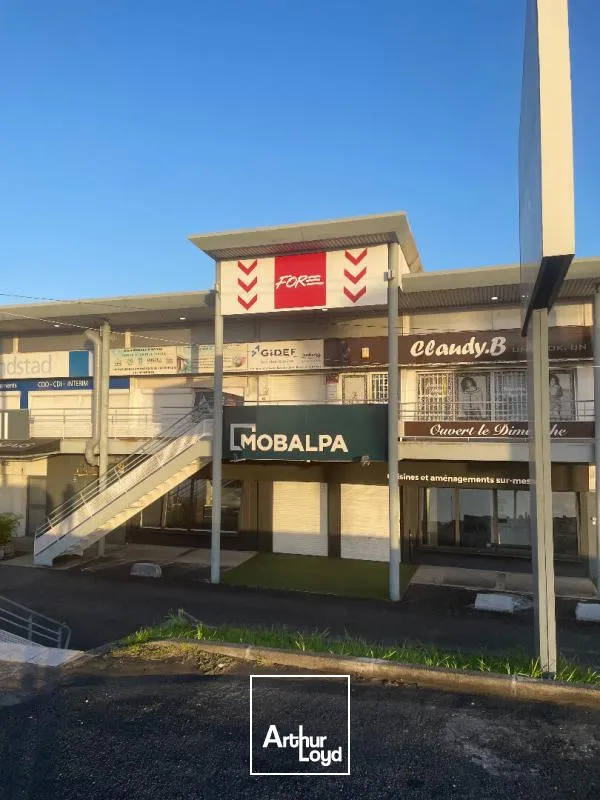 Locaux commerciaux - Location - Baie Mahault - 97122 - 200-200 - 7735753