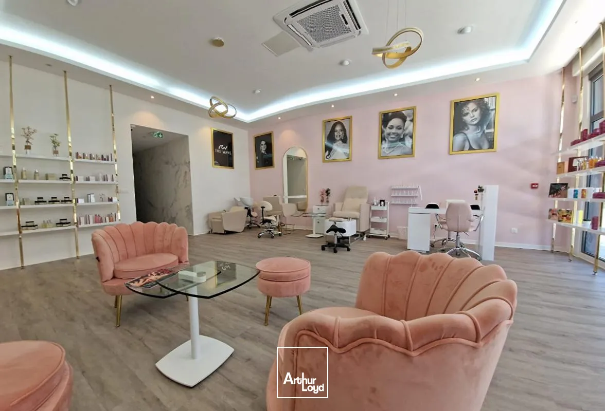 Locaux commerciaux - Location - Baie Mahault - 97122 - 120-120 - 7735787