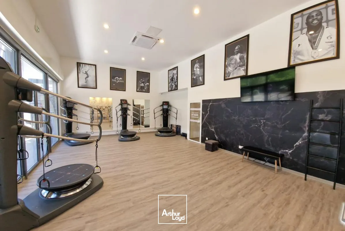 Locaux commerciaux - Location - Baie Mahault - 97122 - 323-323 - 7735795