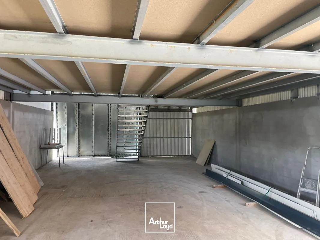 Locaux d'activité & Entrepôts - Location - Le Gosier - 97190 - 250-250 - 7735889