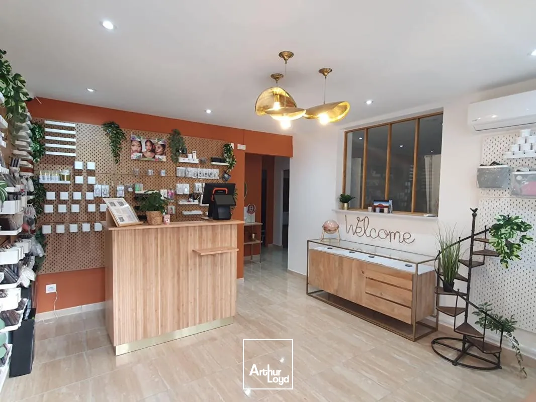 Locaux commerciaux - Cession - Fort De France - 97200 - 64-64 - 7736178