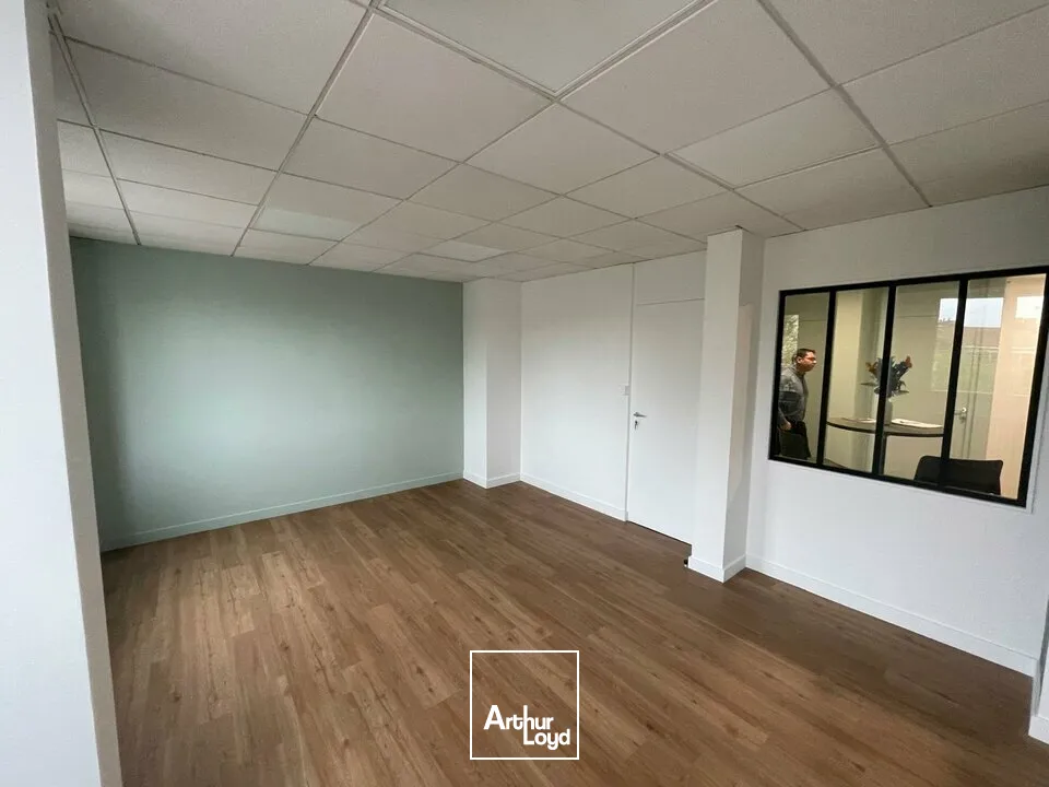 Bureaux - Vente - LA ROCHE SUR YON - 85000 - 65-65 - 7736300