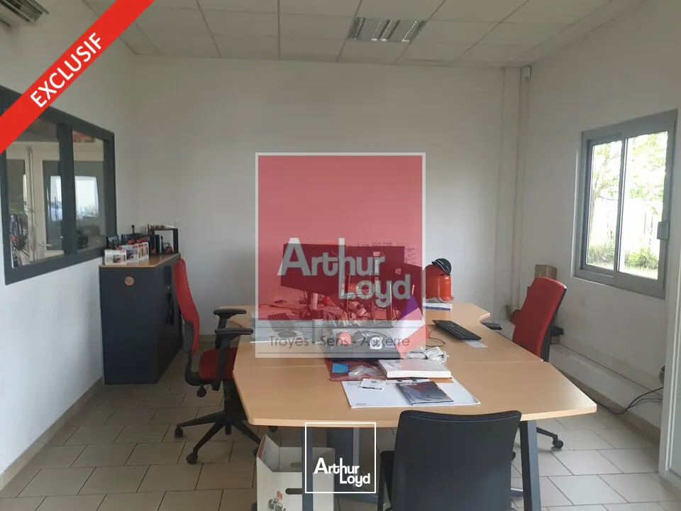 Locaux d'activité & Entrepôts - Location - LA CHAPELLE-SAINT-LUC - 10600 - 997-997 - 7736317