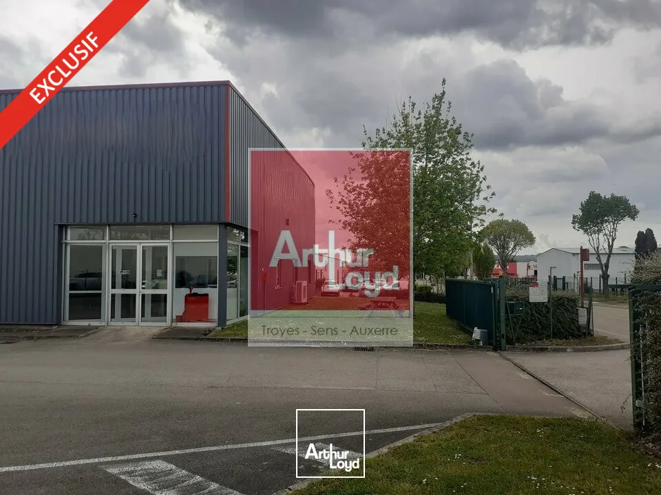 Locaux d'activité & Entrepôts - Location - LA CHAPELLE-SAINT-LUC - 10600 - 997-997 - 7736320