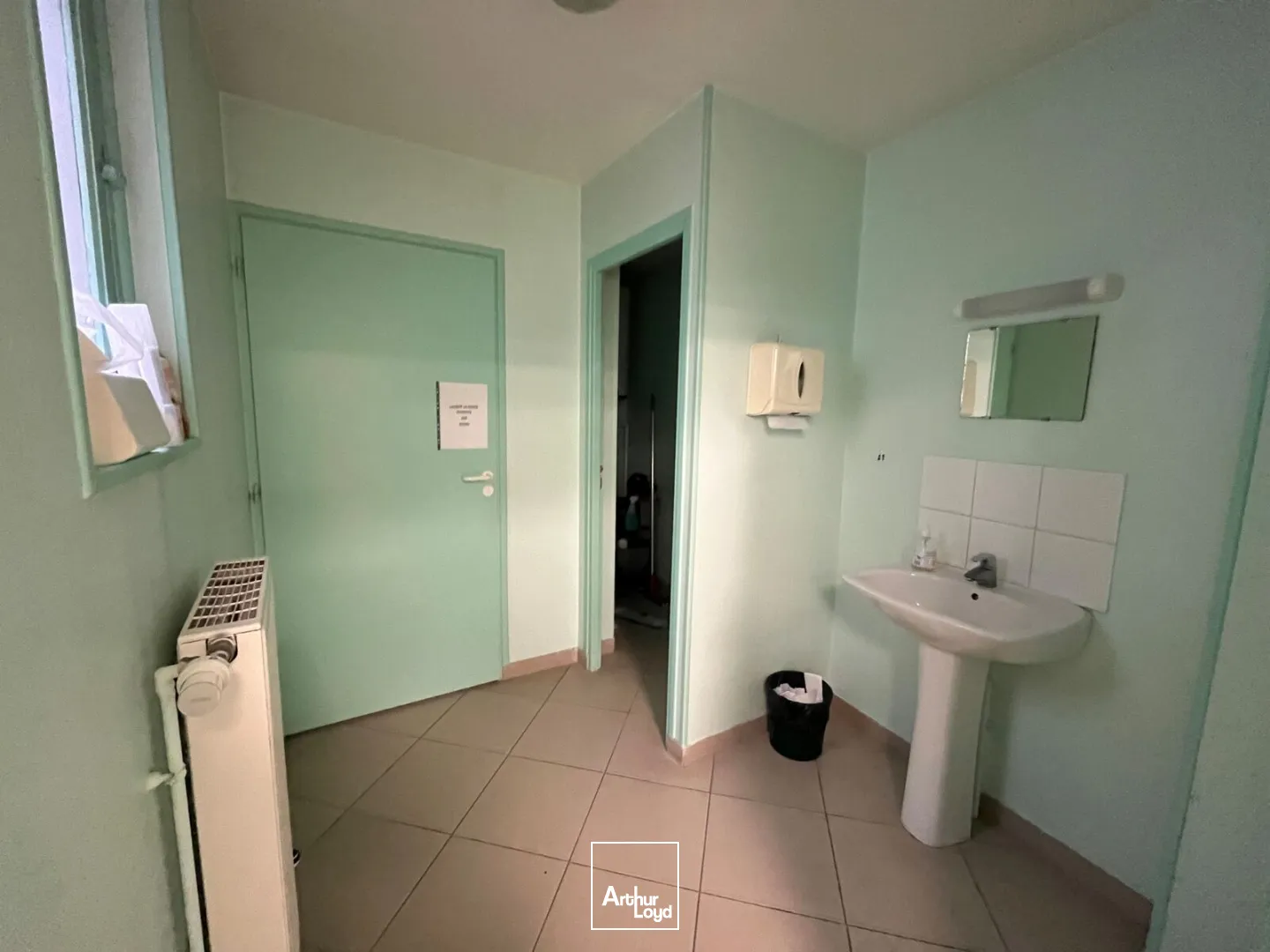 Locaux commerciaux - Location - SAINT QUENTIN - 02100 - 96.7-96.7 - 7736364