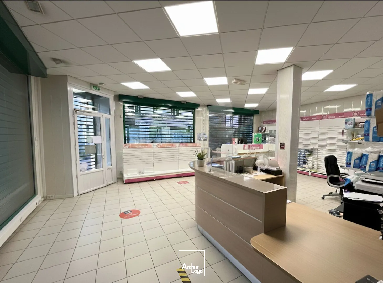 Locaux commerciaux - Location - SAINT QUENTIN - 02100 - 82.8-82.8 - 7736365