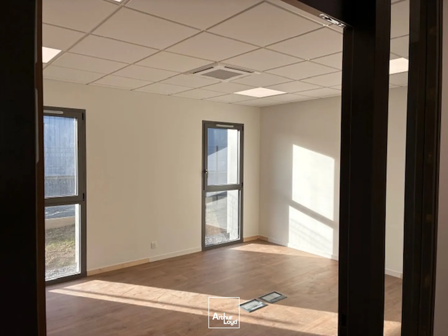 Bureaux - Location - CAMPBON - 44750 - 70-70 - 7736437