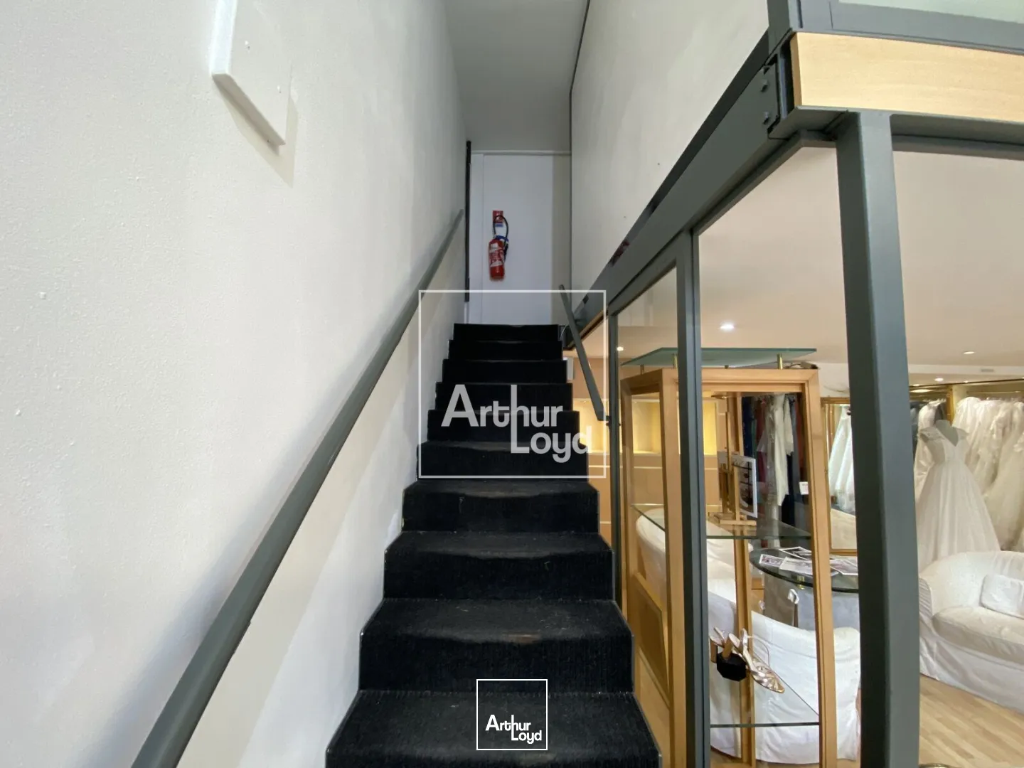 Locaux commerciaux - Location - GRENOBLE - 38000 - 140-140 - 7736534