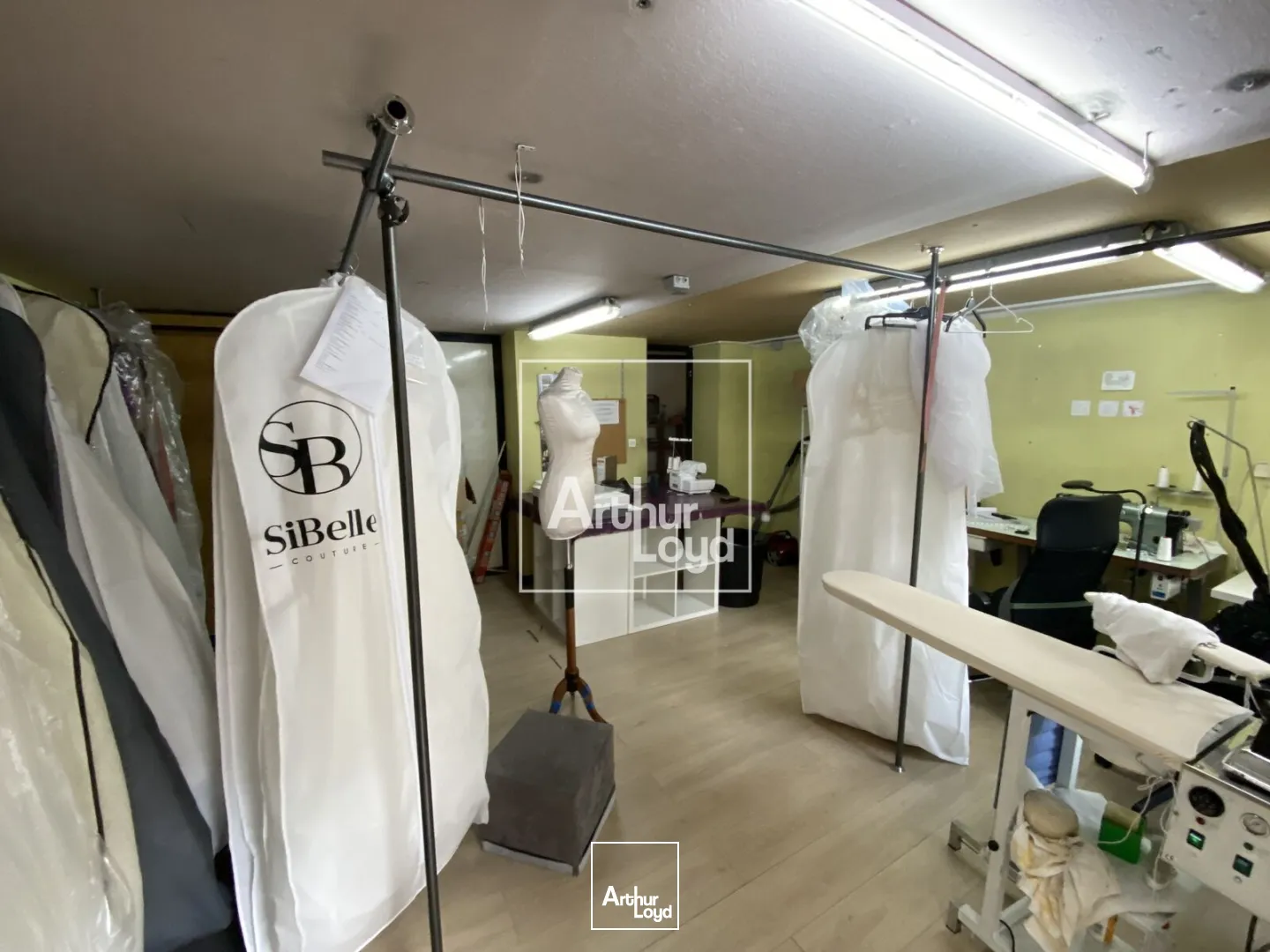 Locaux commerciaux - Location - GRENOBLE - 38000 - 140-140 - 7736536