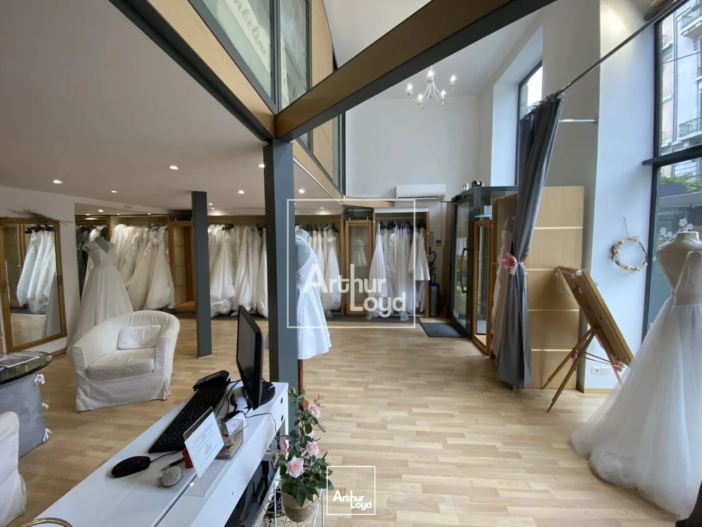 Locaux commerciaux - Location - GRENOBLE - 38000 - 140-140 - 7736529