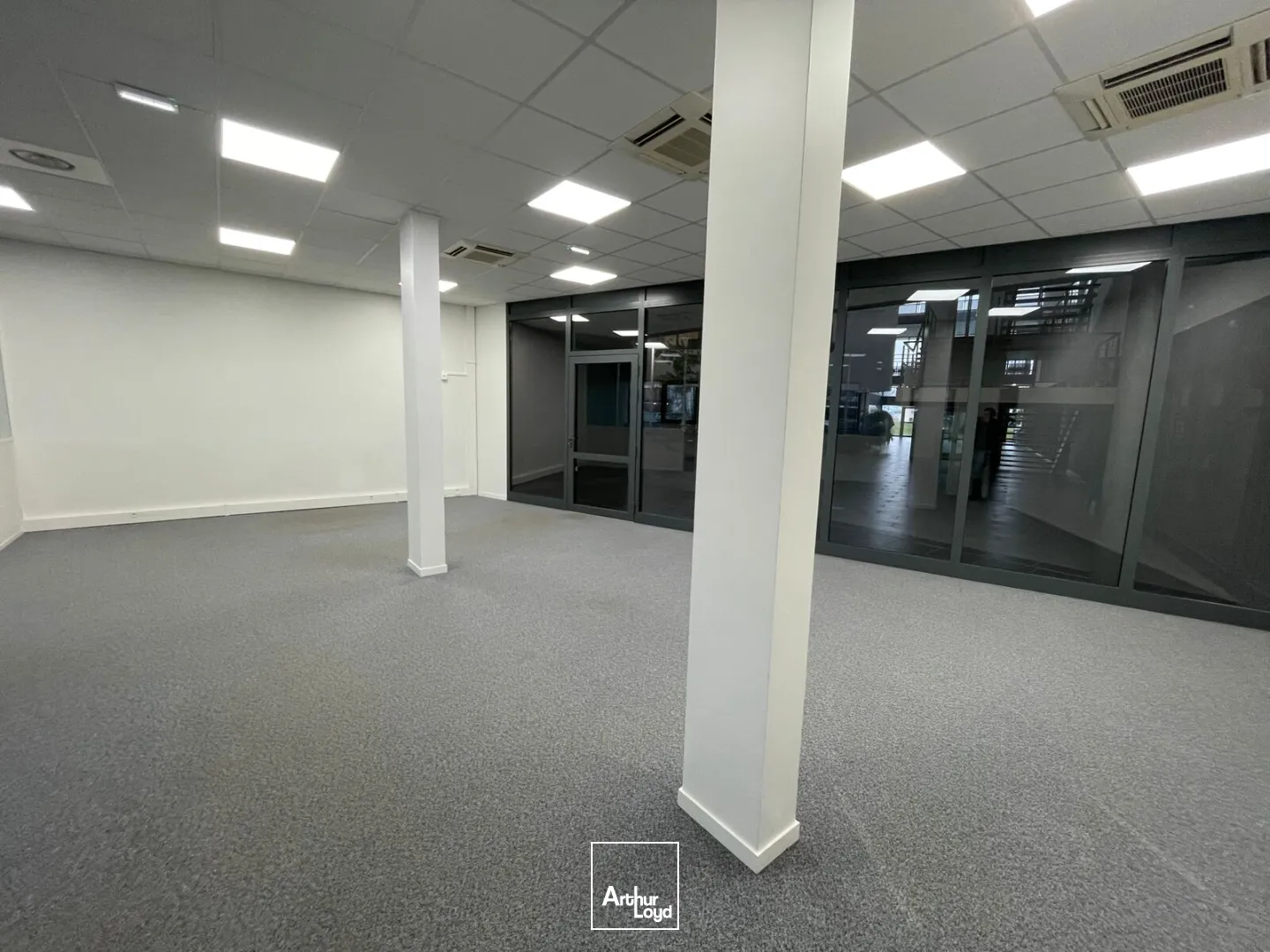 Bureaux - Location - ISNEAUVILLE - 76230 - 142.5-142.5 - 7736561