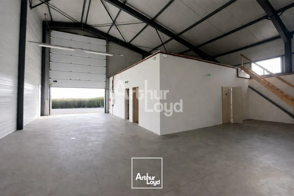 Locaux d'activité & Entrepôts - Vente - LA ROCHE-SUR-FORON - 74800 - 528-528 - 7736578