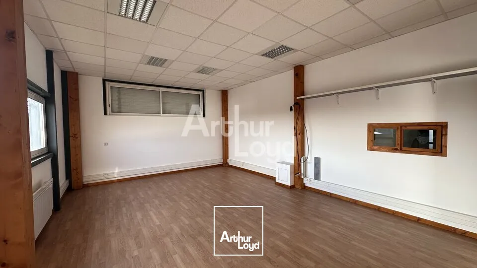 Locaux d'activité & Entrepôts - Vente - LA ROCHE-SUR-FORON - 74800 - 528-528 - 7736580