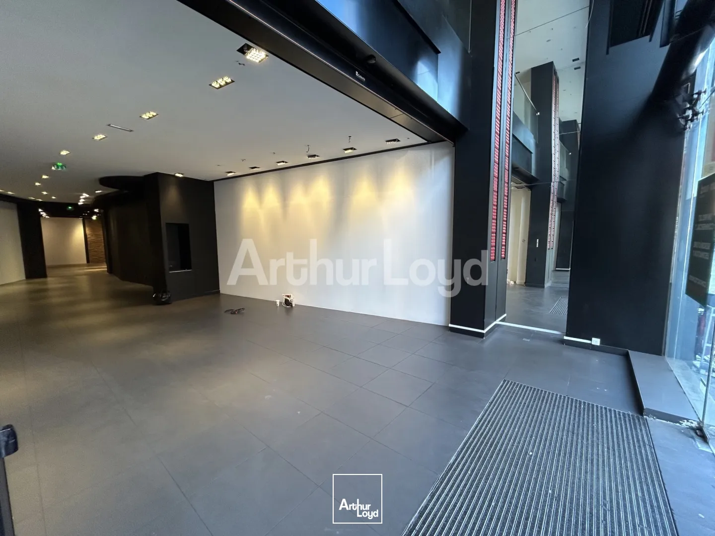 Locaux commerciaux - Vente - LILLE - 59000 - 598.4-598.4 - 7736981