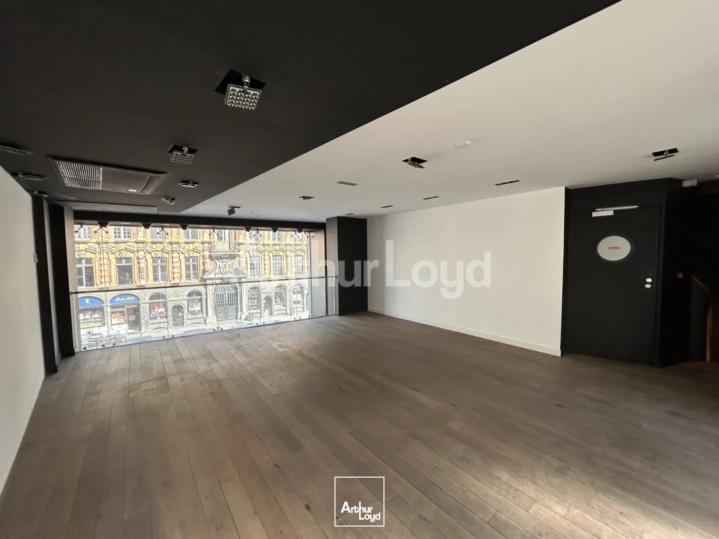 Locaux commerciaux - Vente - LILLE - 59000 - 598.4-598.4 - 7736982