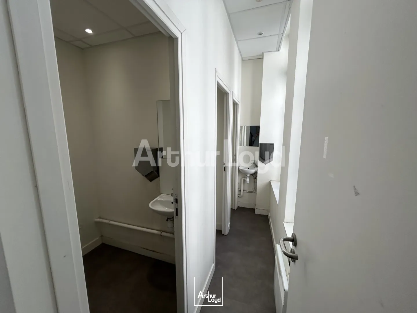 Locaux commerciaux - Vente - LILLE - 59000 - 598.4-598.4 - 7736983