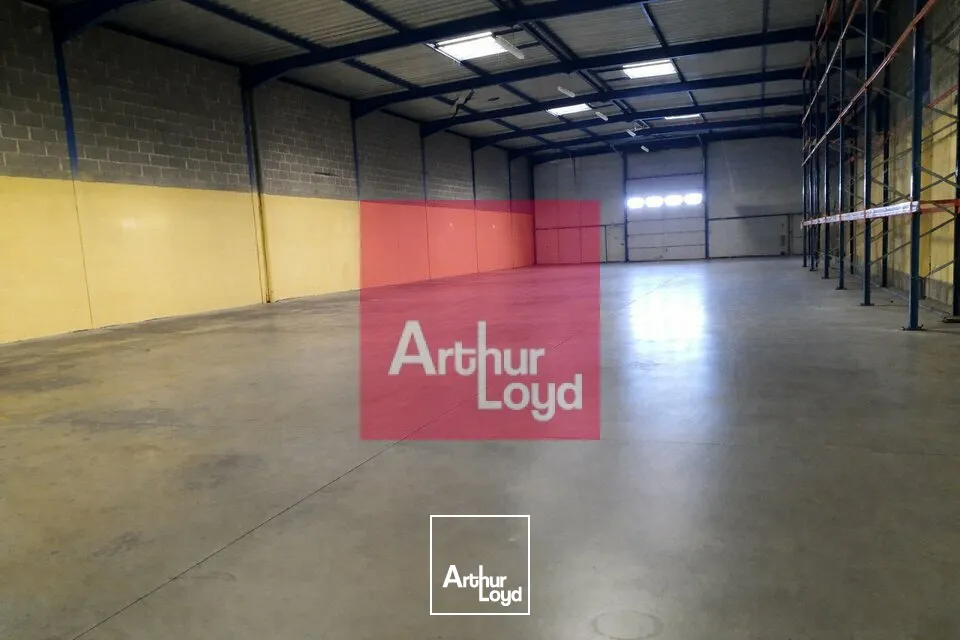 Locaux d'activité & Entrepôts - Vente - CLERMONT FERRAND - 63100 - 900-900 - 7737178