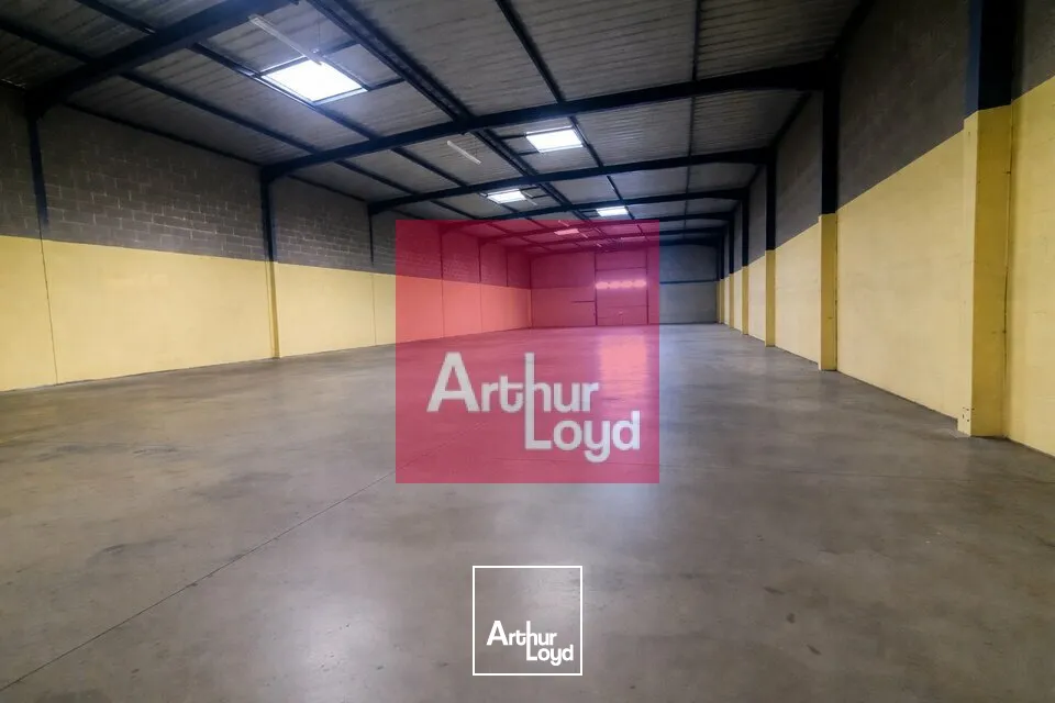 Locaux d'activité & Entrepôts - Vente - CLERMONT FERRAND - 63100 - 900-900 - 7737177