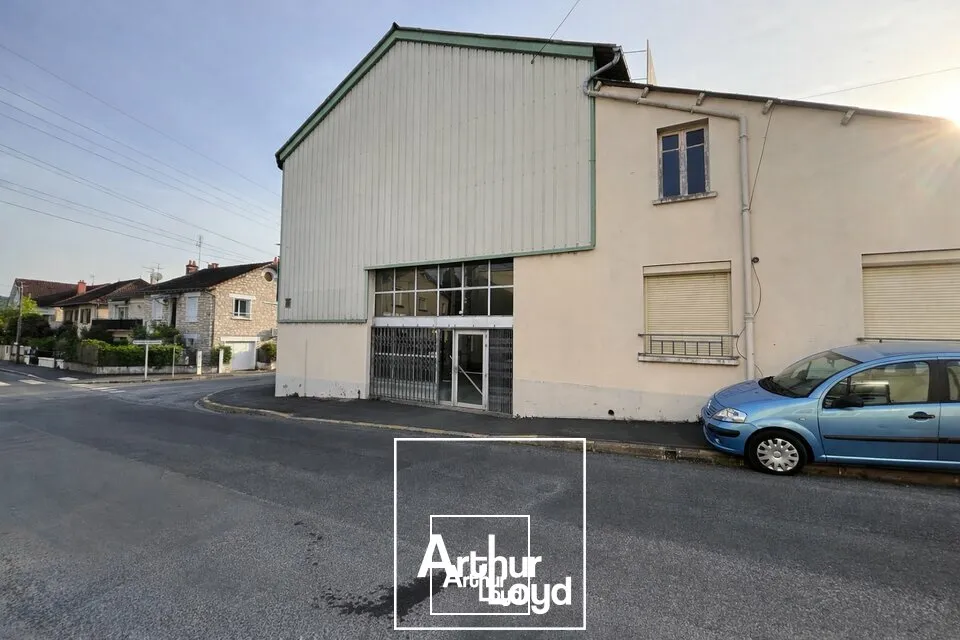 Locaux d'activité & Entrepôts - Location - BRIVE-LA-GAILLARDE - 19100 - 700-700 - 7737221