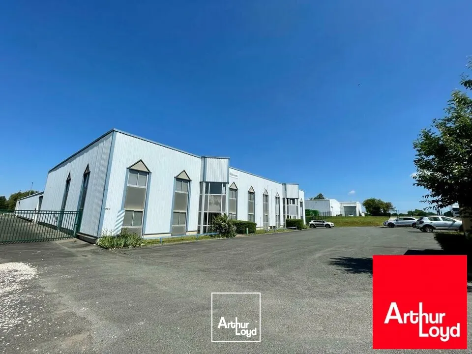 Locaux d'activité & Entrepôts - Vente - LE CHÂTELET-EN-BRIE - 77820 - 3630-3630 - 7737234