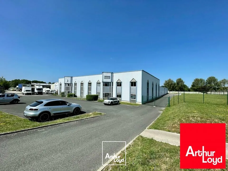 Locaux d'activité & Entrepôts - Vente - LE CHÂTELET-EN-BRIE - 77820 - 3630-3630 - 7737235