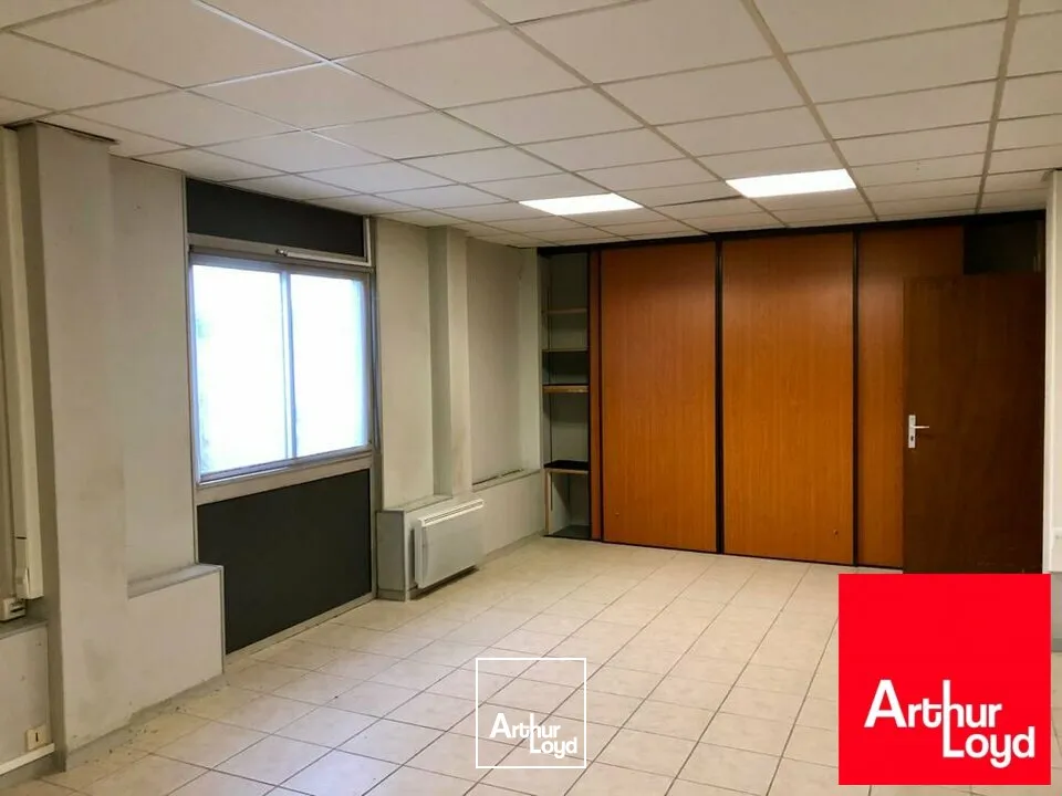 Locaux d'activité & Entrepôts - Vente - LE CHÂTELET-EN-BRIE - 77820 - 3630-3630 - 7737242